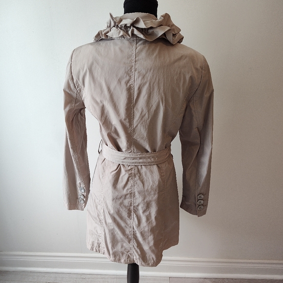 Beige Trench with Ruffle Collar - Picture 6 of 6